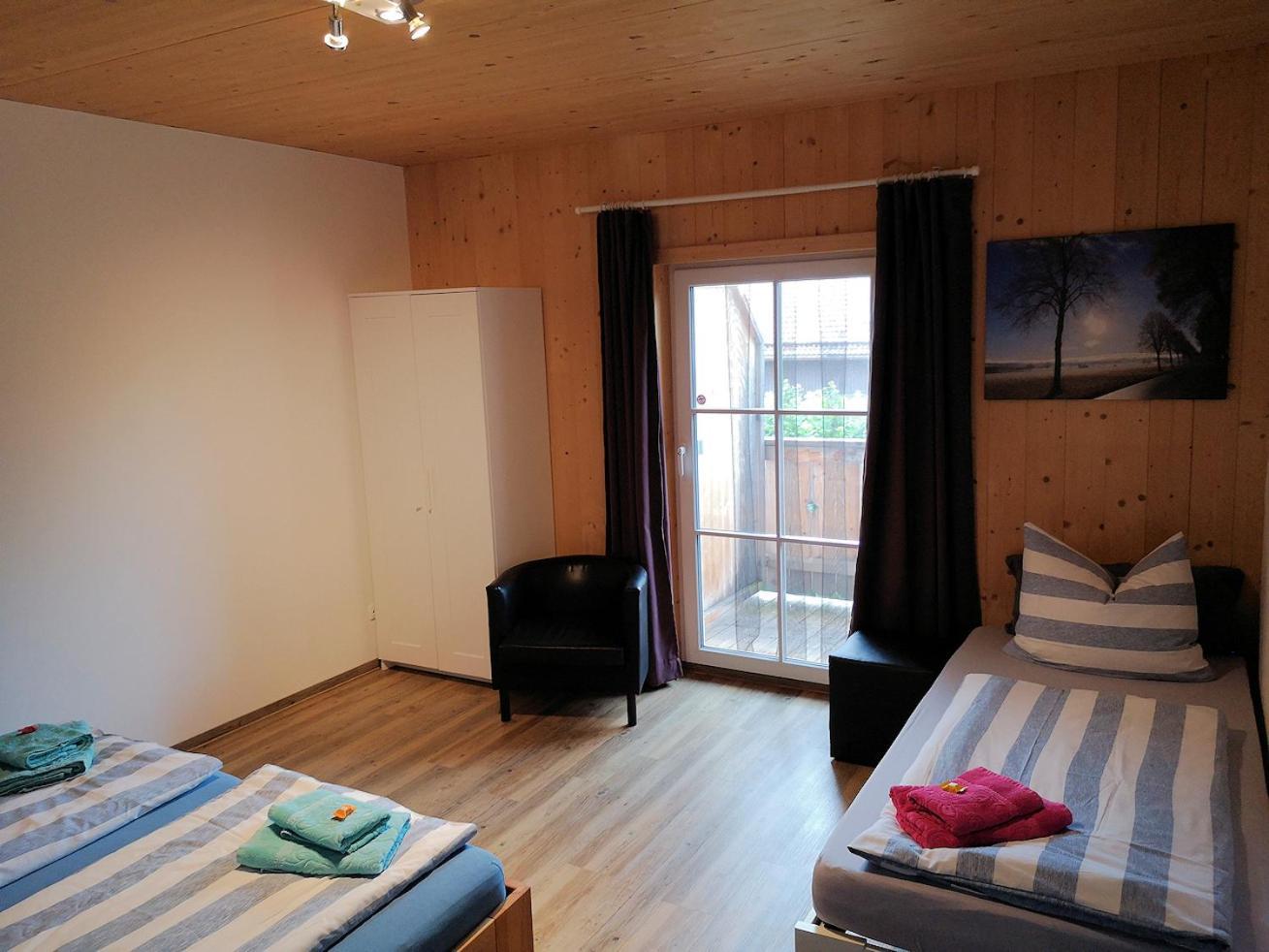 Heidis Ferienwohnung Linden  エクステリア 写真