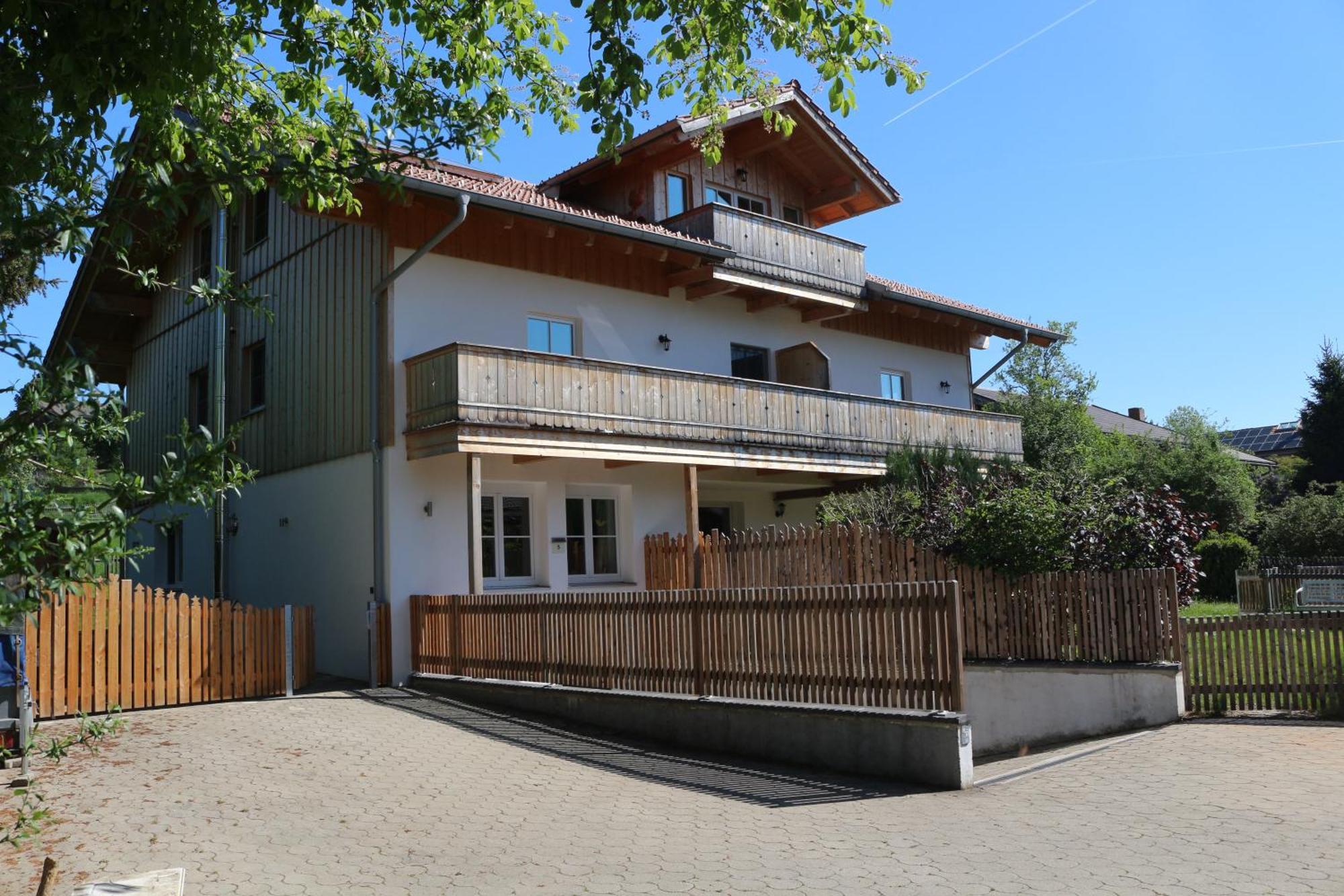 Heidis Ferienwohnung Linden  エクステリア 写真